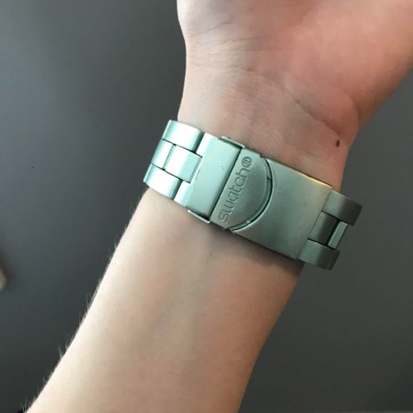 Mint Green Swatch - Swiss Watch - Picture 4 of 4